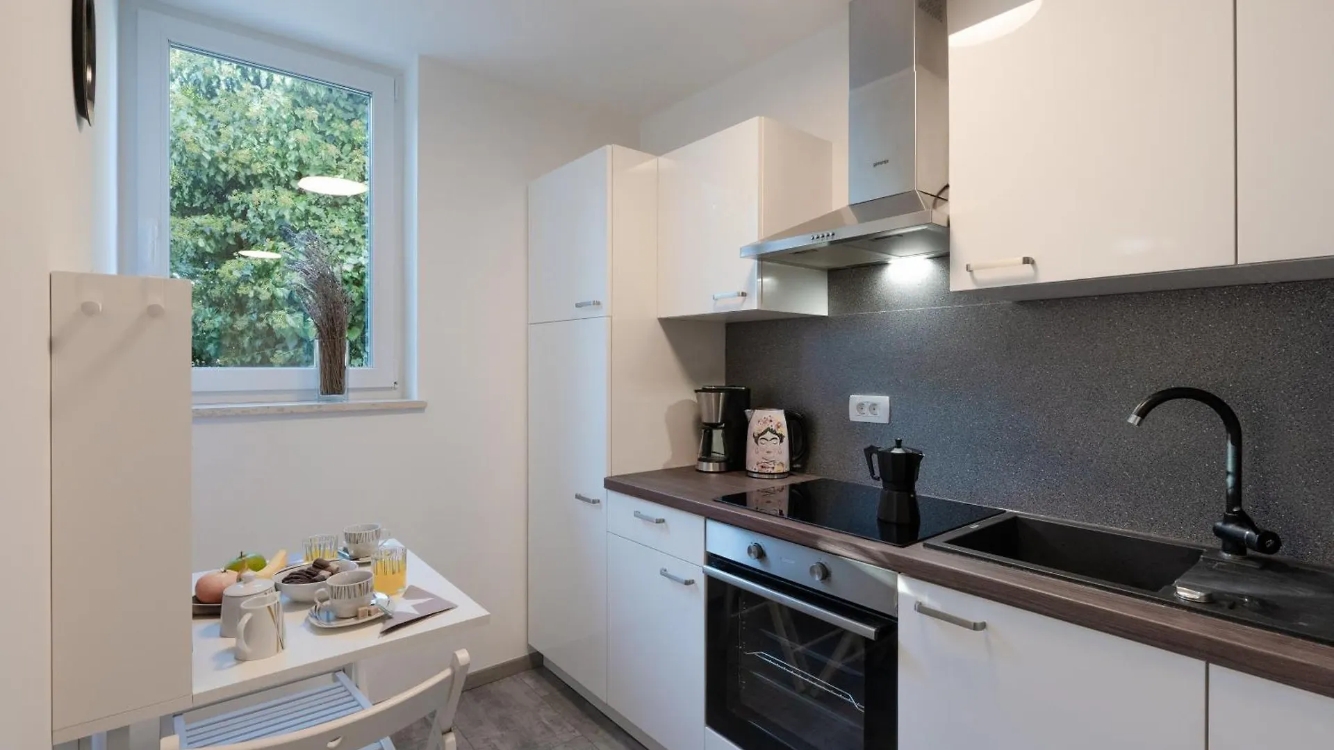 פורץ Apartment Frida