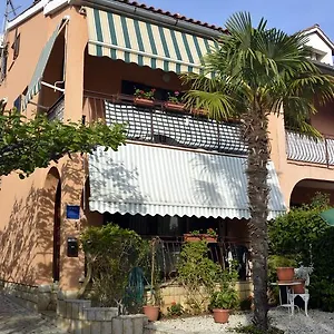 Maris Apartman