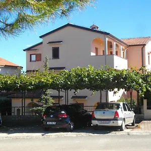 Neda - South Apartman